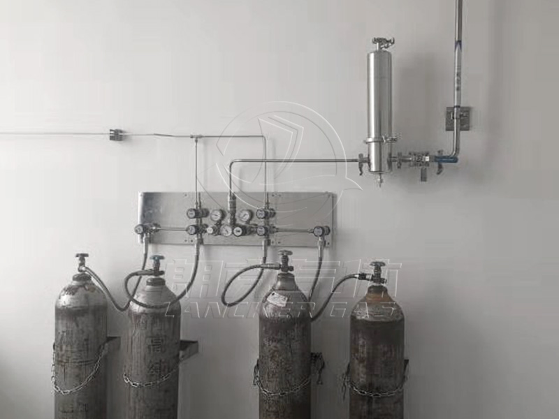 2×2半自動切換匯流排_圖2.jpg 2×2半自動切換匯流排_圖2.jpg